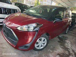 Toyota Sienta 2020 Red