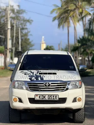 Toyota Hilux 3.0 D-4D 4x4 2015 White