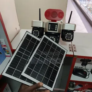 High Quality 4lens CCTV Surveillance Camera Dua Panel Solar Panels 4g