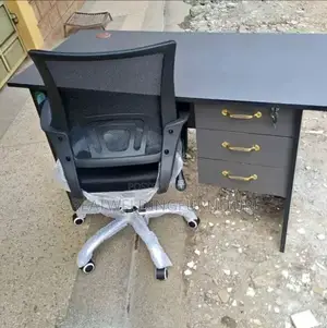 Meah Office Chair With Grey Office Desk