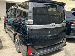 Toyota Voxy 2019 Matt Black