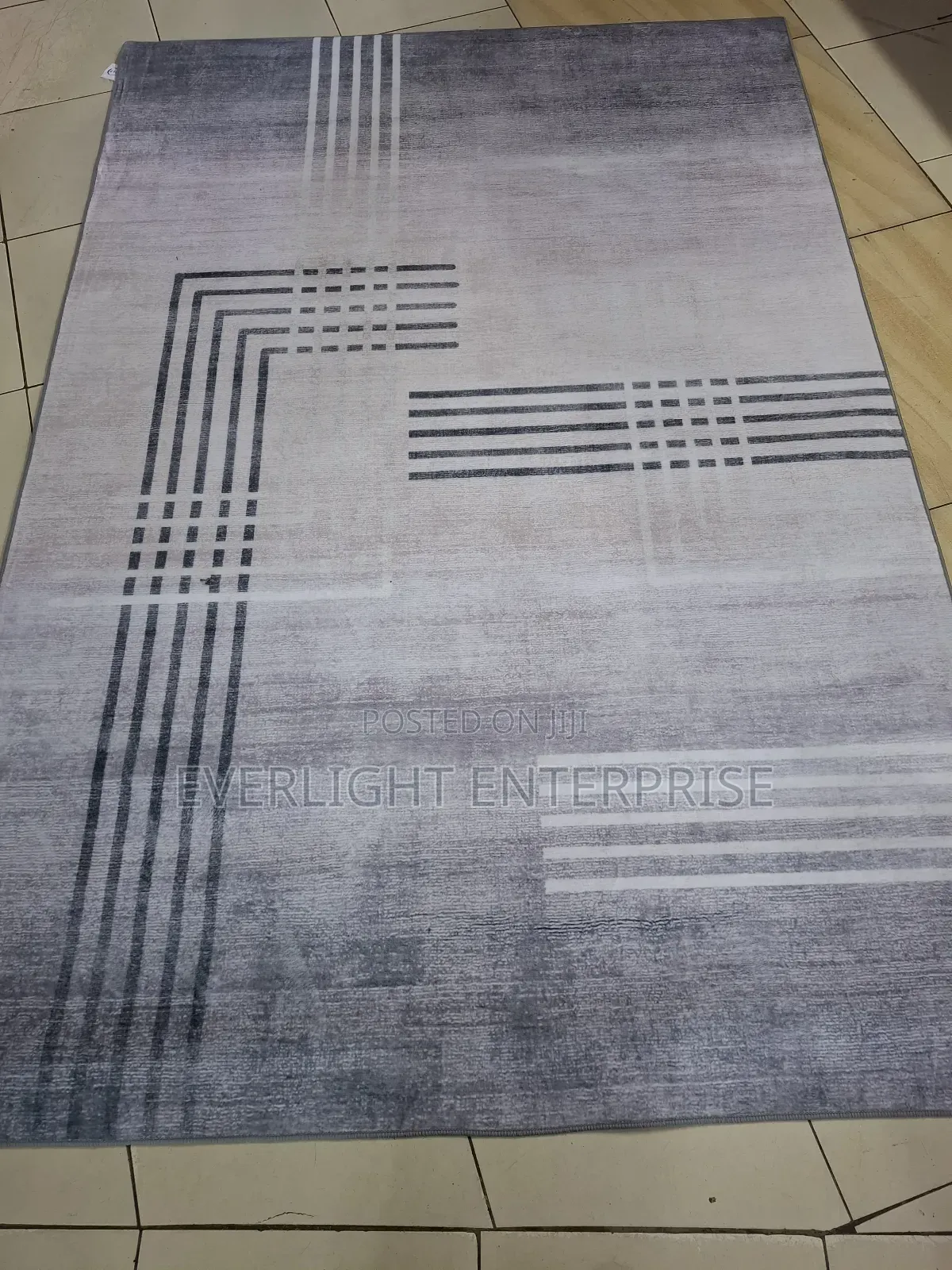 Hd Carpet 5x8 
Availabe