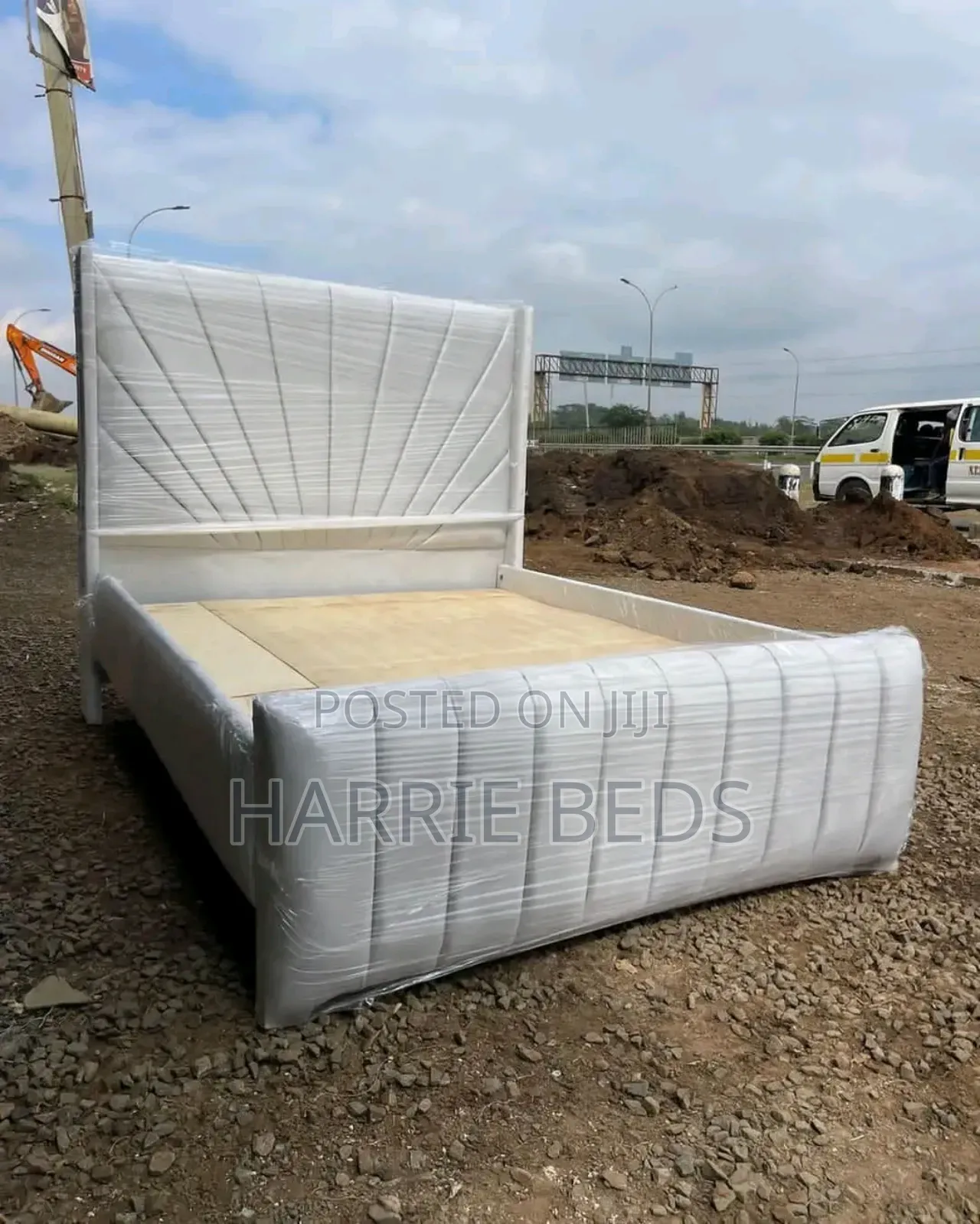 Plain Punnel Cheaster Bed