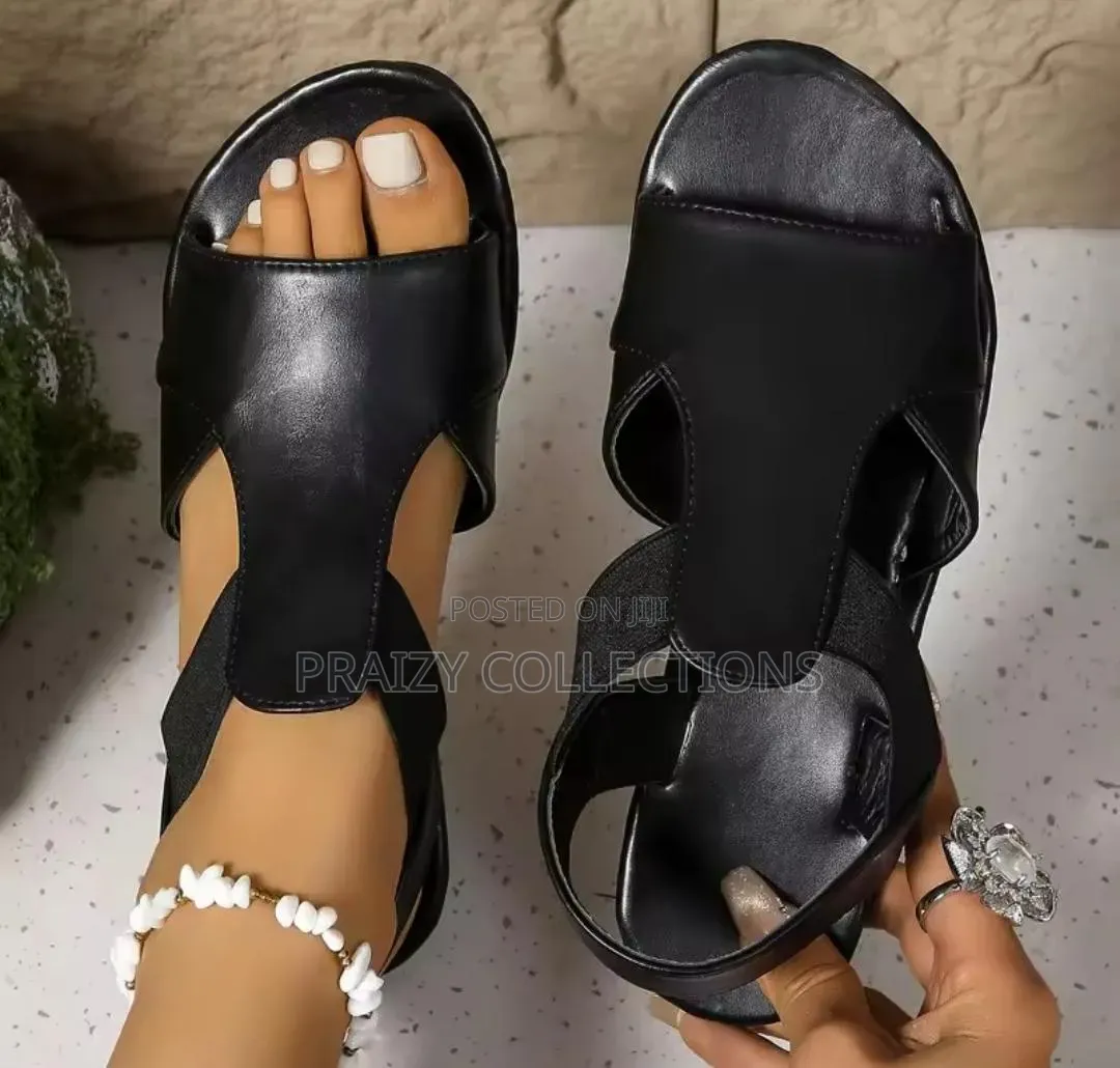 Round Toe Summer Flats