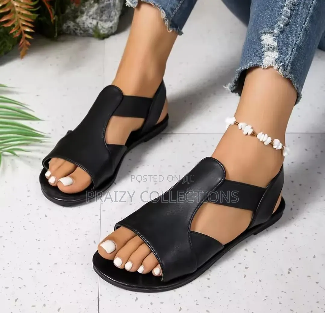 Round Toe Summer Flats
