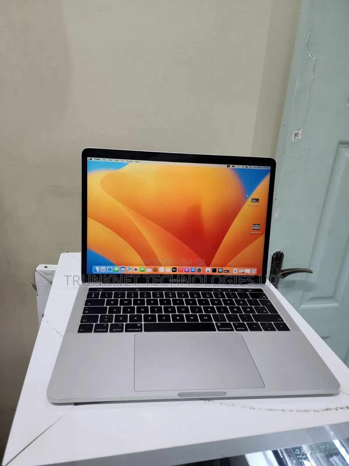 Laptop Apple MacBook Pro 16GB Intel Core i7 SSD 256GB