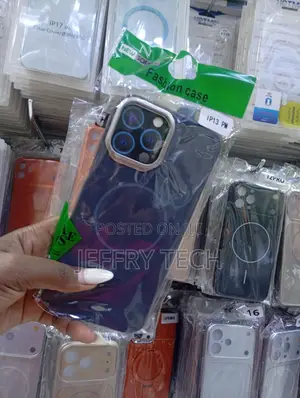 iPhone 13 Pro Max Distinctive Silver-Rimmed Camera Lens Protector