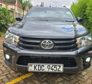 Toyota Hilux 2020 Gray