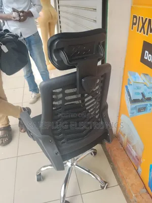 Secretarial Mesh Office Chair With Headrest – Ergonomic Adjustable
