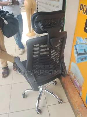 Executive Mesh Office Chair With Headrest – Comfortable Durable