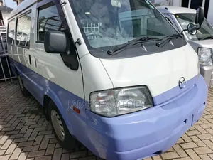 Mazda Bongo 2020