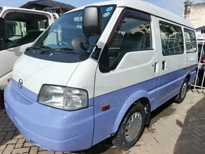 Mazda Bongo 2020