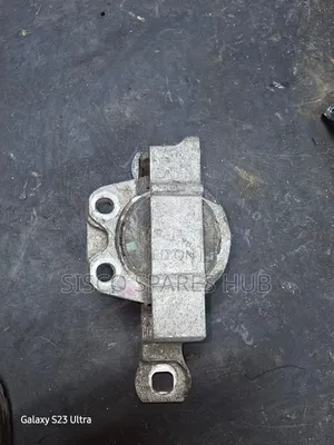 Engine Mounting Mazda Premacy