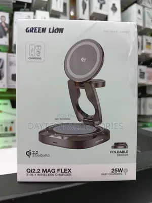 This Is the Green Lion Qi2.2 Mag Flex 3-in-1 Wireless Charger – Gray