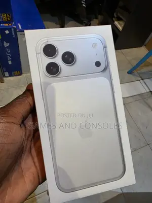 New Apple iPhone 17 Pro Max 512 GB Silver