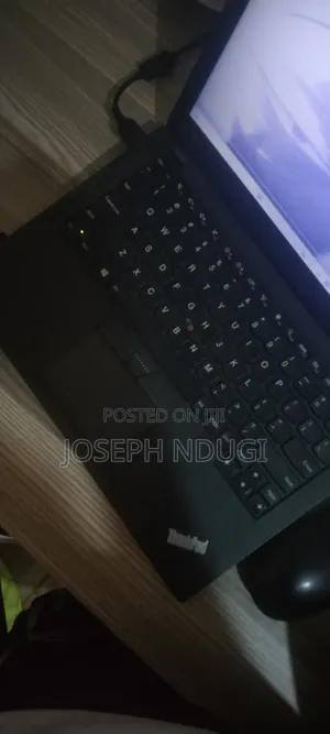 Laptop Lenovo ThinkPad X260 8GB Intel Core i5 HDD 512GB