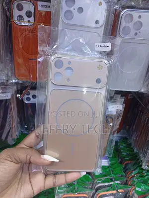 iPhone 17 Magsafe-Compatible Horizontal Camera Island Layout Case
