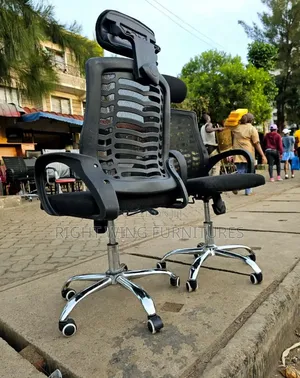 Affordable Premium Office Headrest Chair