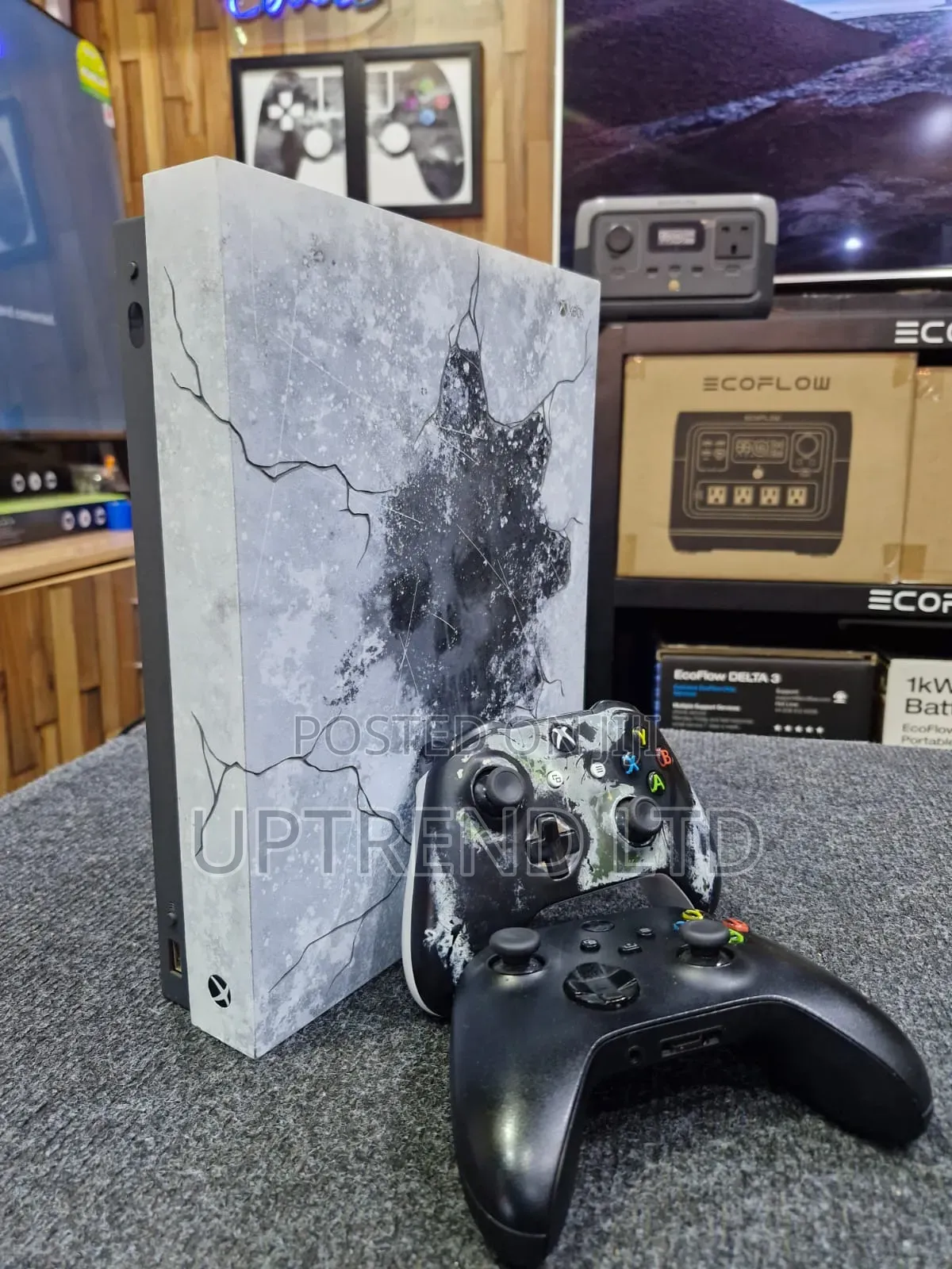 Custom Xbox One X 1tb Console - True Gaming HDR (Black)