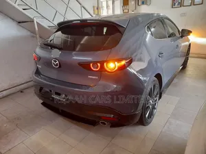 Mazda 3 2019