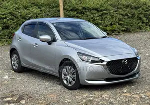 Mazda 2 2020 Silver