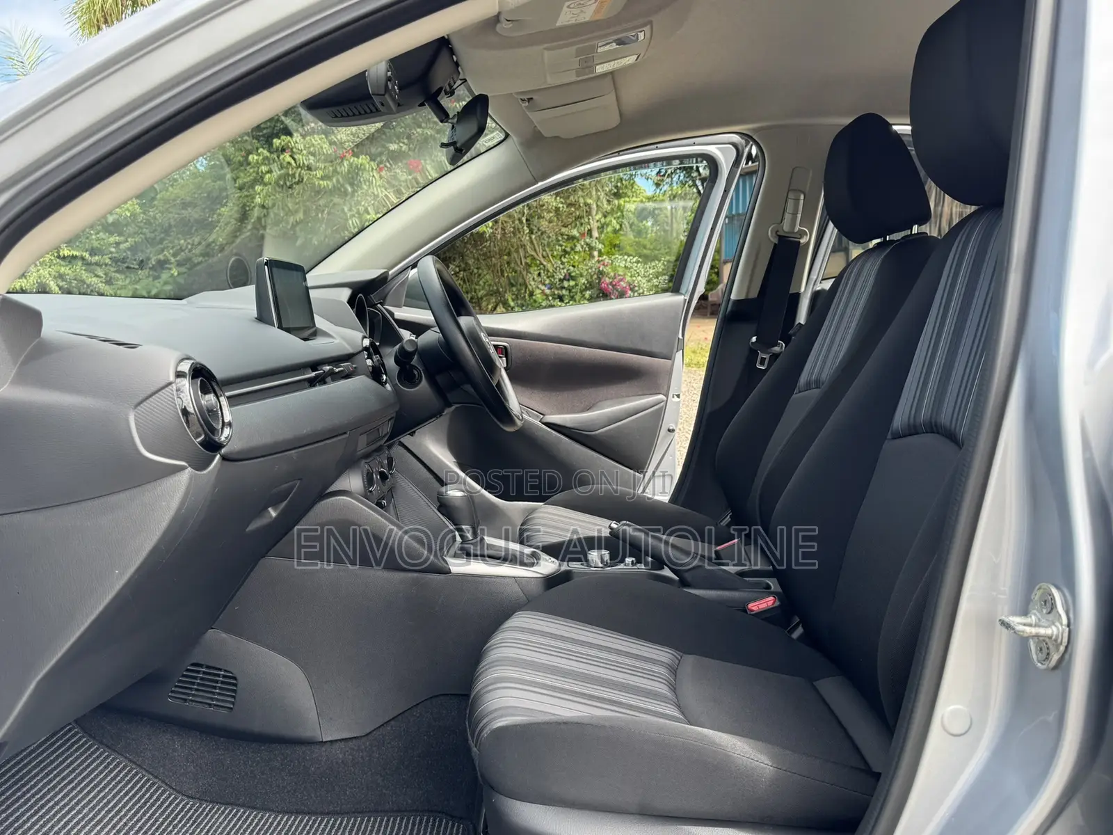 Mazda 2 2020 Silver