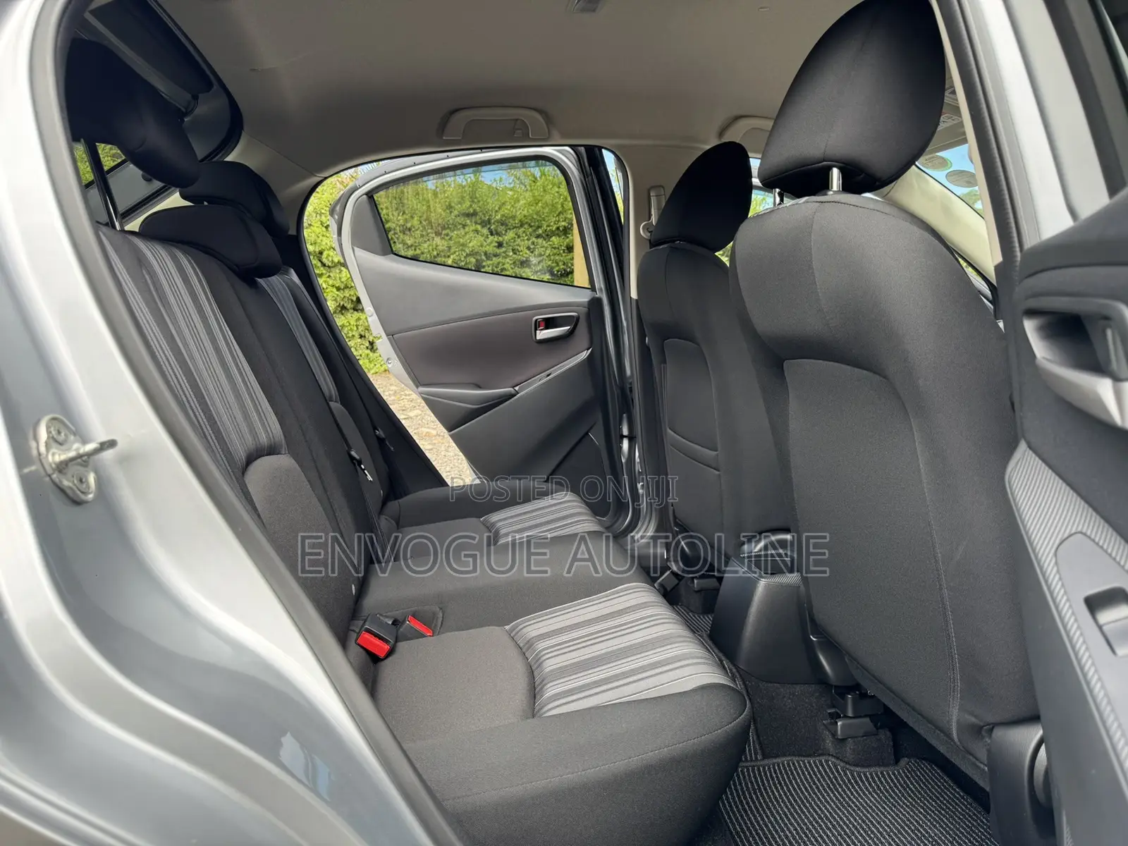 Mazda 2 2020 Silver