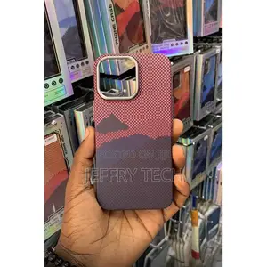 Luxo iPhone 13 Pro Tribal Case