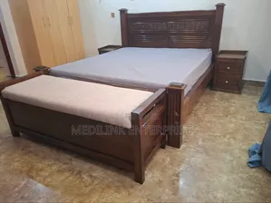 Enthos Solid Mahogany 5*6 Beds Queen Size