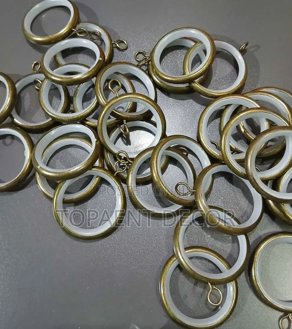 Sizeable, Metallic With Plastic Lining, Round Curtain Rings
