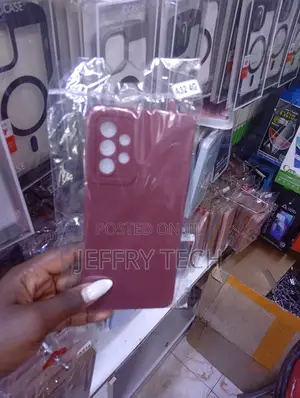 Maroon Liquid Silicone Phone Case Samsung Galaxy A32 4g.