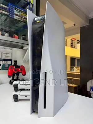 White Ps5 825gb Standard Console (Ex-Usa) 12 Months Warranty