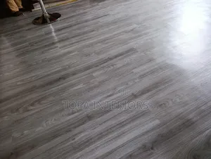 Grey Floor Laminate Mkeka Ya Mbao Waterproof Vinyl Flooring Tiles