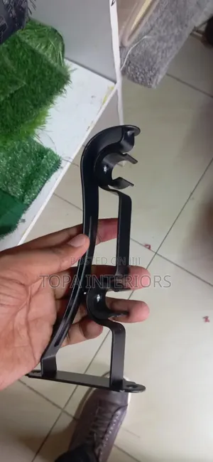 Curtain Rod Fittings Black Metallic Double Brackets With Plastic Clips