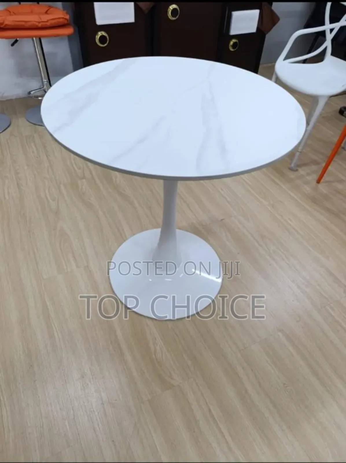 Outdoor Table, Round Marble.