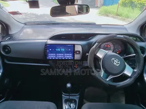 Toyota Vitz 2017 White