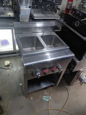 Imported Gas Fryer Machine.