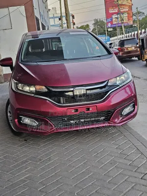 Honda Fit 2019 Pink