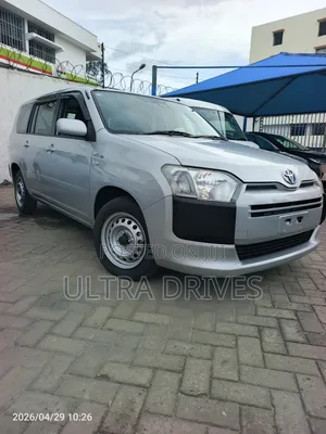 Toyota Succeed 2018 Silver