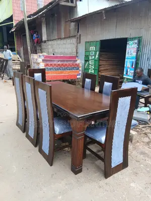 Royal Oak 8-Seater Dining Set