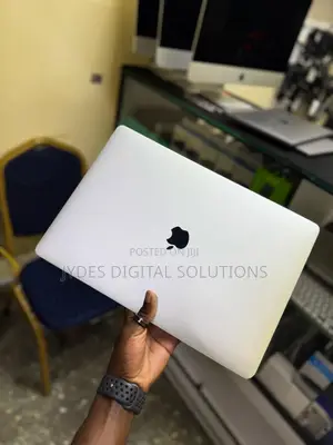 Laptop Apple MacBook 2018 16GB Intel Core i7 SSD 512GB