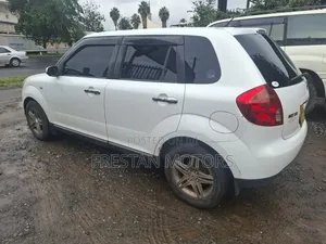 Mazda Verisa 2008 White
