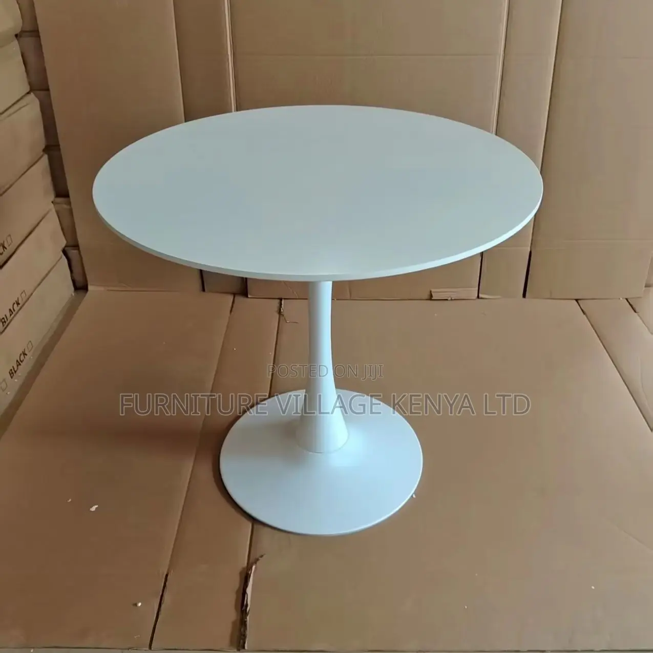 White Round Marble Top Eames Dining Table