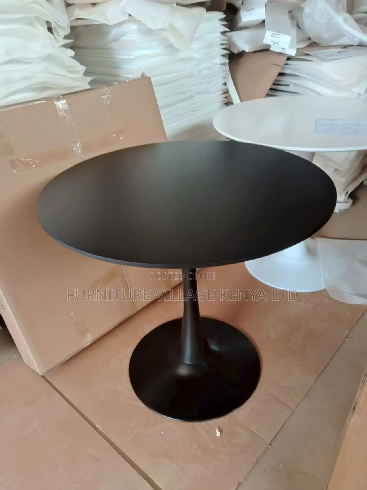 White Round Marble Top Eames Dining Table