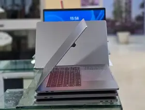 Laptop Apple MacBook Pro 2017 16GB Intel Core i7 SSD 512GB