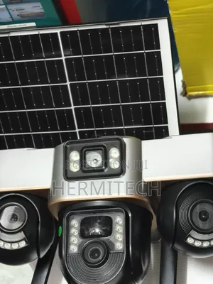 Triple Lens Multi-View Surveillance CCTV 4g Smart Solar Powered Camera