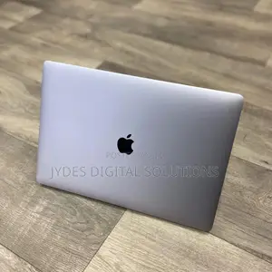 Laptop Apple MacBook Pro 2017 16GB Intel Core i7 SSD 512GB