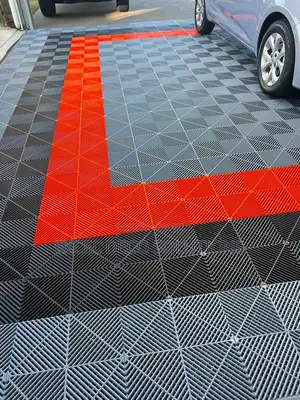 Professional Garage Floor Tiles 40×40cm – PVC Interlocking System