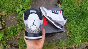 Designer Air Jordan 3 Infrared Sneekers