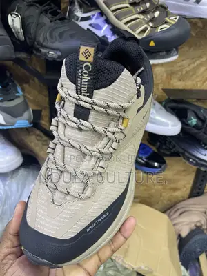 Columbia Konos Sneakers